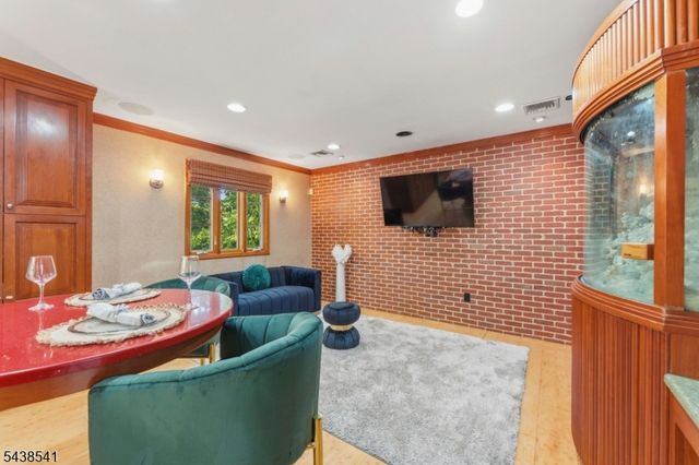 486 Summit Rd, Mountainside Boro, NJ 07092