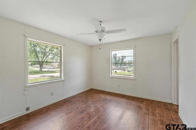 559 ELM ST, Frankston, TX 75763