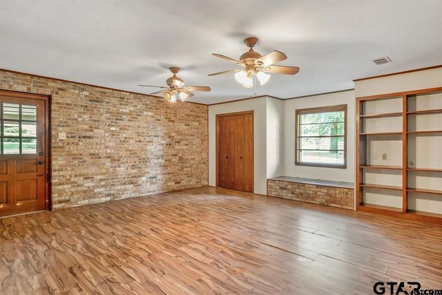 559 ELM ST, Frankston, TX 75763