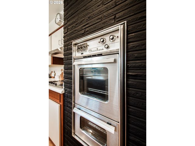 2320 Se MULBERRY Dr, Milwaukie, OR 97267