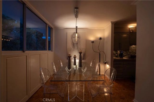 8787 Shoreham Drive 201, West Hollywood, CA 90069