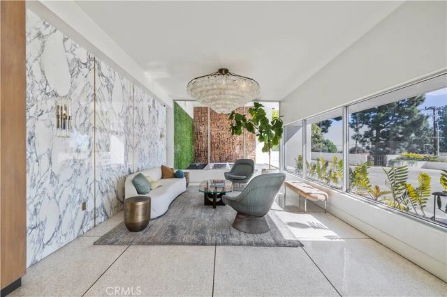 8787 Shoreham Drive 201, West Hollywood, CA 90069