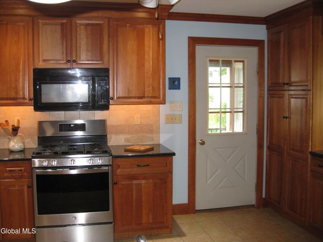 18 Madison Street, Saratoga Springs, Inside, NY 12866