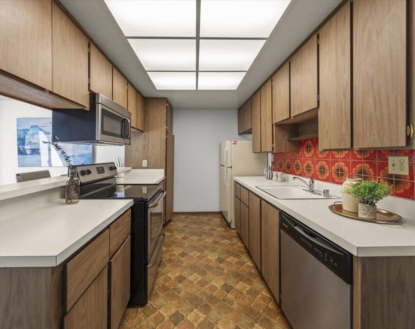 1970 Pomar Way, Walnut Creek, CA 94598