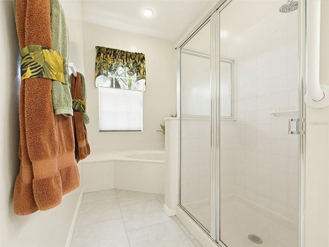 865 TARTAN DRIVE 2, Venice, FL 34293