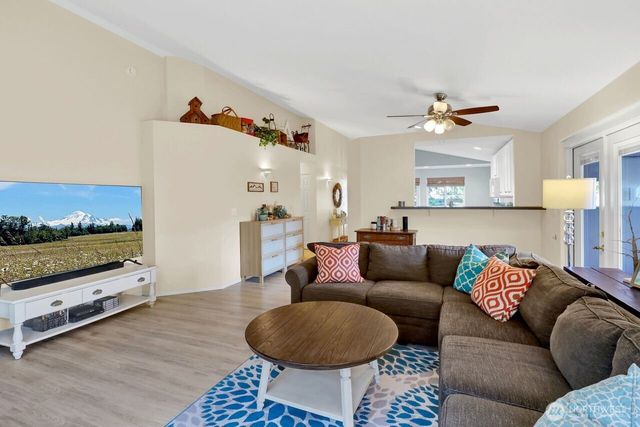 840 Nevada Street, Bellingham, WA 98229