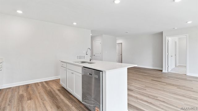 1031 Garden Lane, Prattville, AL 36066