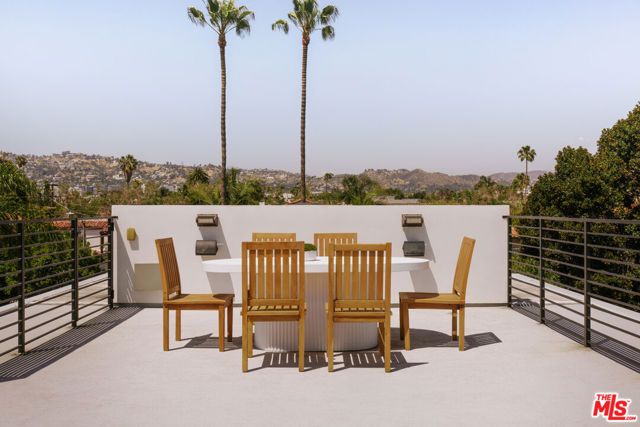 6510 W 5th Street, Los Angeles, CA 90048