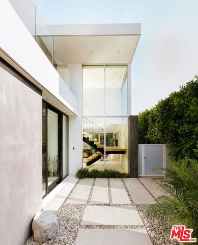 6510 W 5th Street, Los Angeles, CA 90048