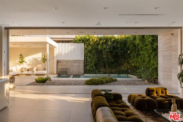 6510 W 5th Street, Los Angeles, CA 90048