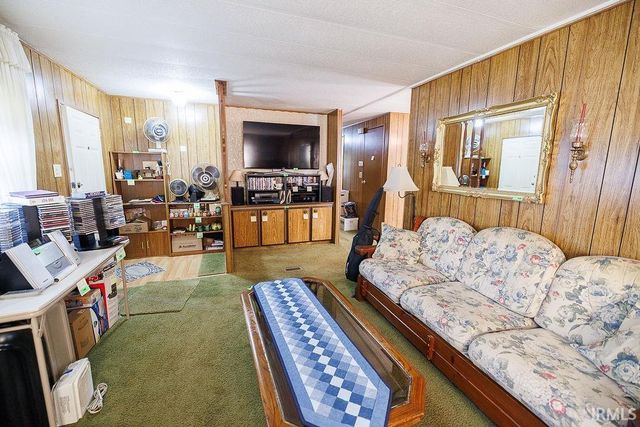 805 Judah Logan Road, Bedford, IN 47421