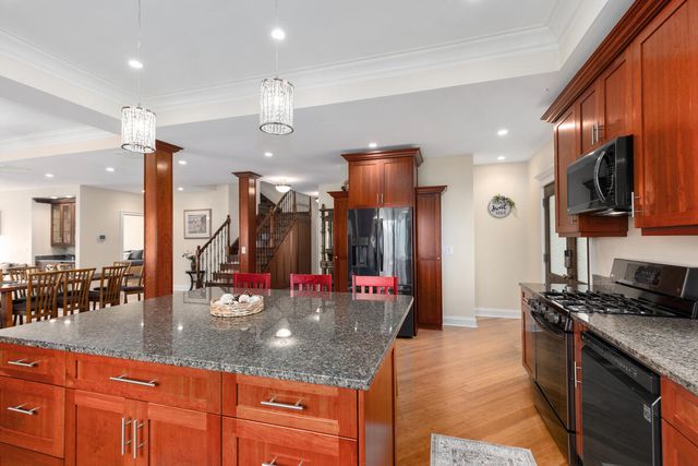 79 Pershing Street, South Haven, MI 49090