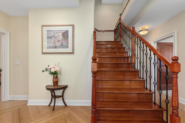 79 Pershing Street, South Haven, MI 49090