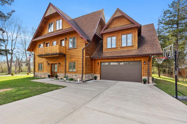 79 Pershing Street, South Haven, MI 49090