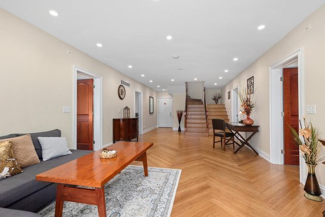 79 Pershing Street, South Haven, MI 49090