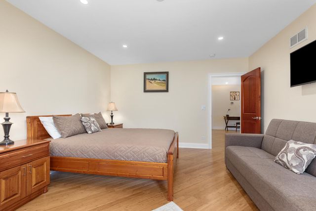 79 Pershing Street, South Haven, MI 49090
