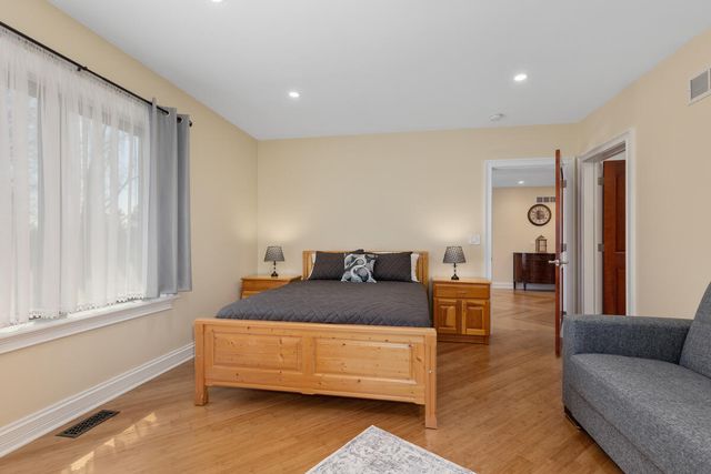 79 Pershing Street, South Haven, MI 49090