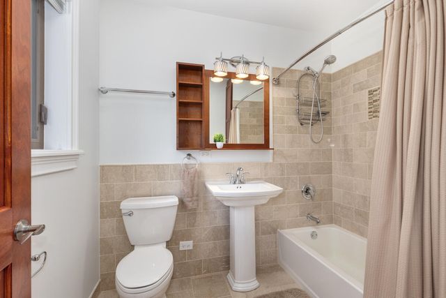 79 Pershing Street, South Haven, MI 49090
