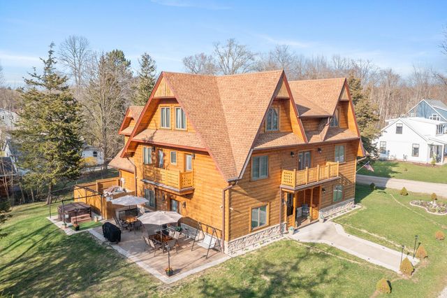 79 Pershing Street, South Haven, MI 49090