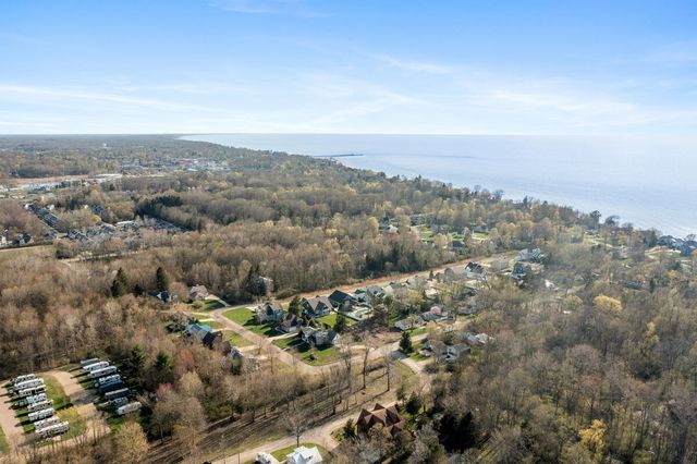 79 Pershing Street, South Haven, MI 49090