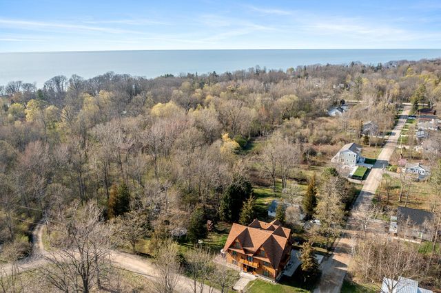 79 Pershing Street, South Haven, MI 49090