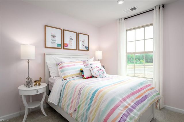 204 Reids Place DR, Suffolk, VA 23434