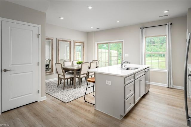 204 Reids Place DR, Suffolk, VA 23434