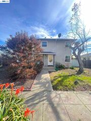 318 Cypress St D, Alameda, CA 94501