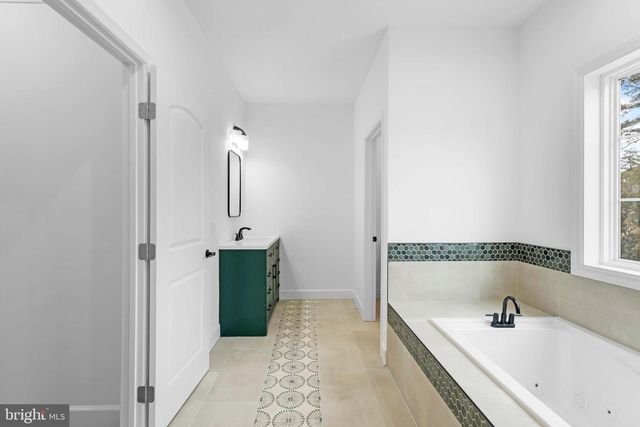 129 VILLAGE DR, Seaford, DE 19973