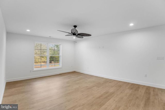 129 VILLAGE DR, Seaford, DE 19973