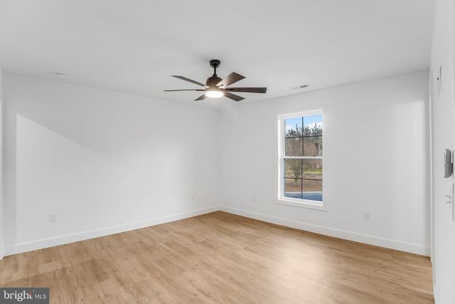 129 VILLAGE DR, Seaford, DE 19973