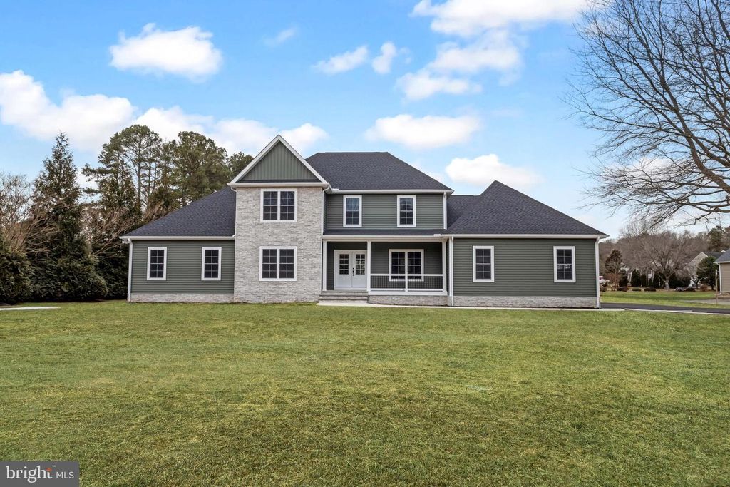 129 VILLAGE DR, Seaford, DE 19973