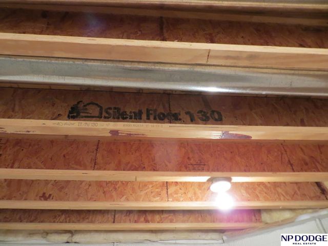 11815 Oakair Plaza, Omaha, NE 68137