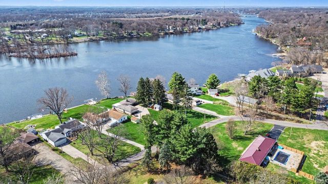 29934 Riviera Drive, Elkhart, IN 46514