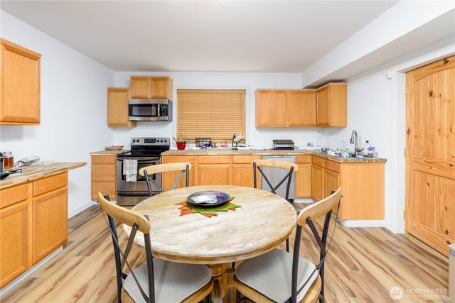1743 Freshwater Bay Road, Port Angeles, WA 98363