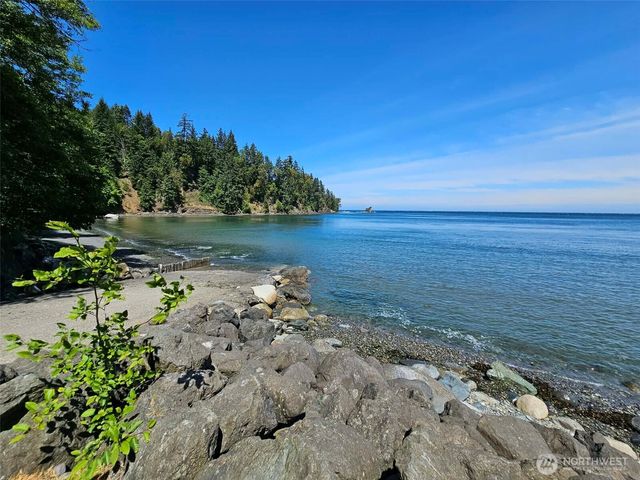 1743 Freshwater Bay Road, Port Angeles, WA 98363