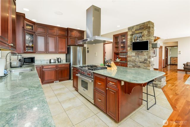 1743 Freshwater Bay Road, Port Angeles, WA 98363
