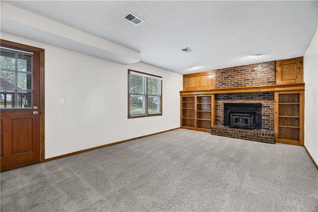 15622 W 125th Street, Olathe, KS 66062
