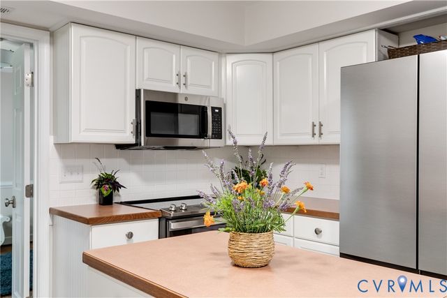 9704 Wildbriar Ln, Henrico, VA 23229