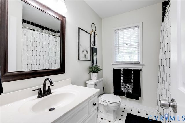 9704 Wildbriar Ln, Henrico, VA 23229