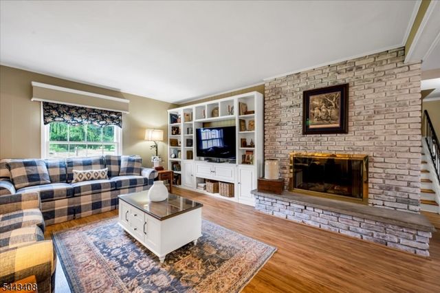1094 Cambridge Ln, Bridgewater Twp., NJ 08807