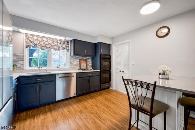 1094 Cambridge Ln, Bridgewater Twp., NJ 08807