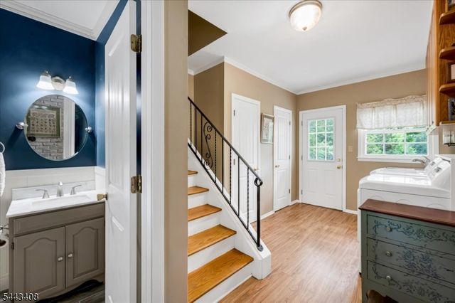 1094 Cambridge Ln, Bridgewater Twp., NJ 08807