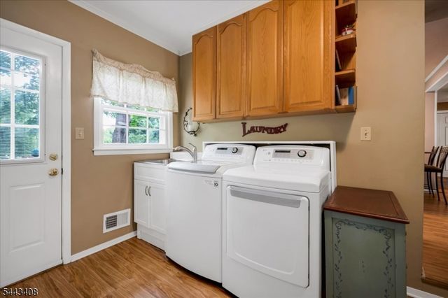 1094 Cambridge Ln, Bridgewater Twp., NJ 08807