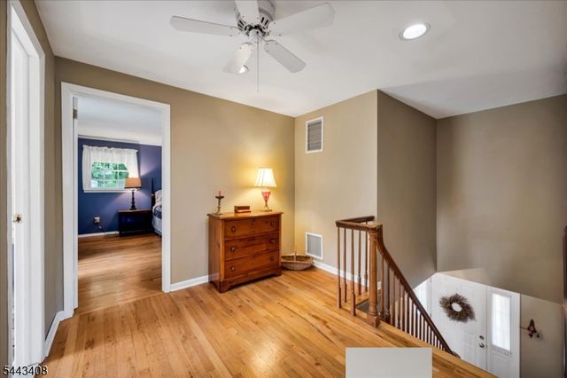 1094 Cambridge Ln, Bridgewater Twp., NJ 08807