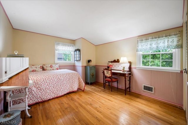 1094 Cambridge Ln, Bridgewater Twp., NJ 08807
