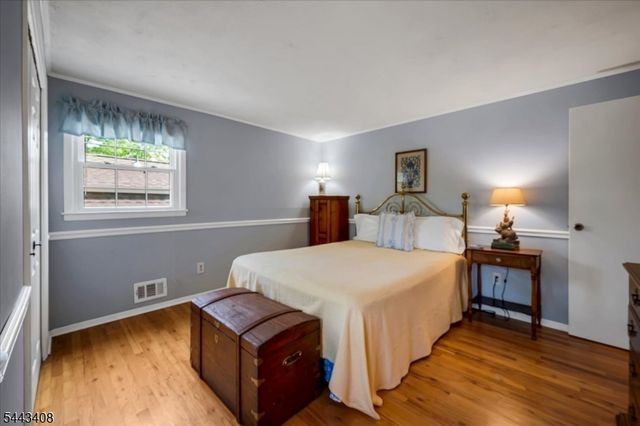 1094 Cambridge Ln, Bridgewater Twp., NJ 08807