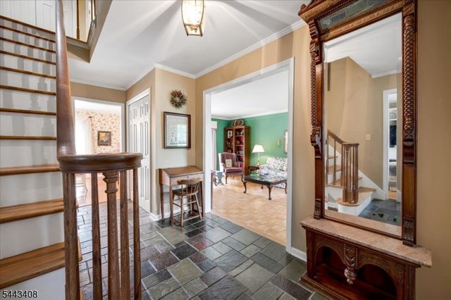1094 Cambridge Ln, Bridgewater Twp., NJ 08807