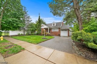 33 Irwin Pl, Bloomfield Twp., NJ 07003