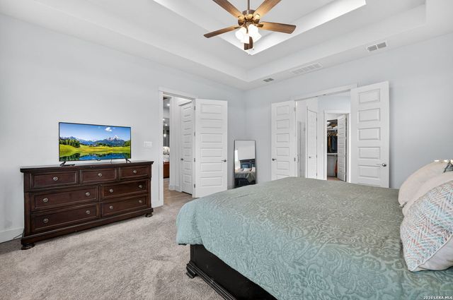 160 Pradera Ridge, Floresville, TX 78114